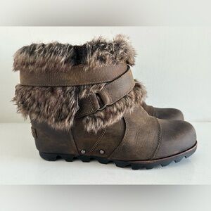 Sorel Womens Joan of Arctic Wedge Ankle Boots Size 8 Waterproof Leather Faux-Fur